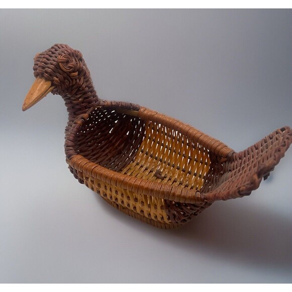 Wicker Duck Basket Rattan Woven Boho Decorative Vintage Decor Wood Beak Two-tone - Picture 1 of 4